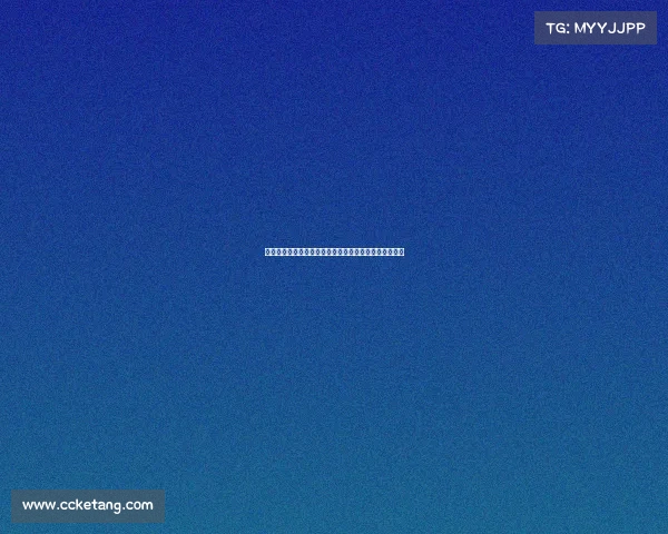 莱万大赞韩式炸鸡费尔明称饮品为亮点两人享受美食时刻